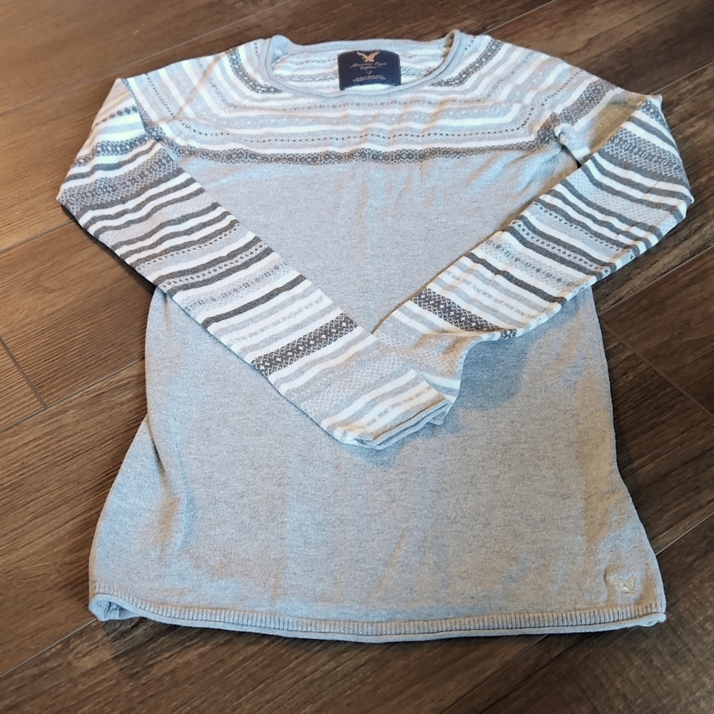 Gray American Eagle Sweater